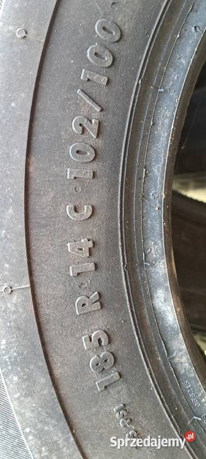Opony zimowe 4 sztuki 185x102r14c Barum snovanis Smardzewice