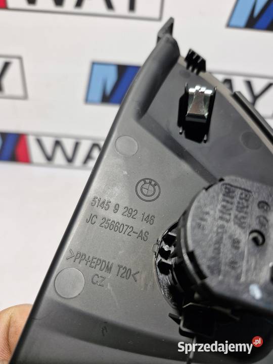 BMW X1 F48 OSŁONA BOCZNA KONSOLI WYŁĄCZNIK