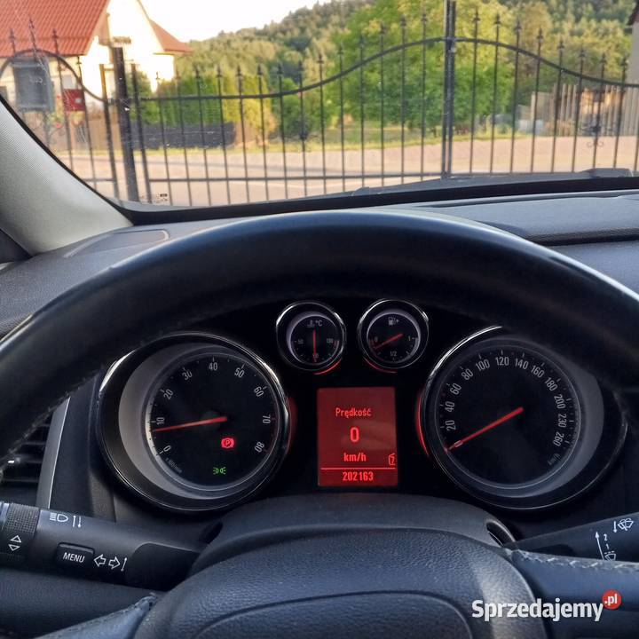 Opel Astra J 14 Turbo 140 2010 BenzynaLPG