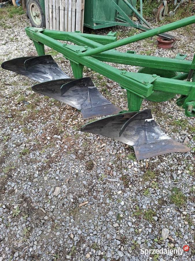 Pług 3 skibowy
