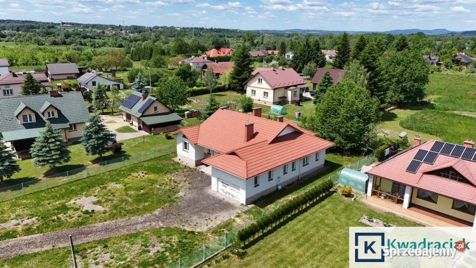 Dom wolnostojący Odrzykoń 200m2 asfalt