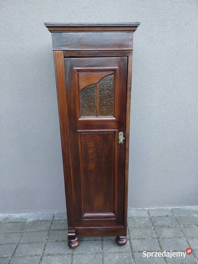 Stary słupek szafka biblioteka bieliźniarka dąb pomorskie Tczew