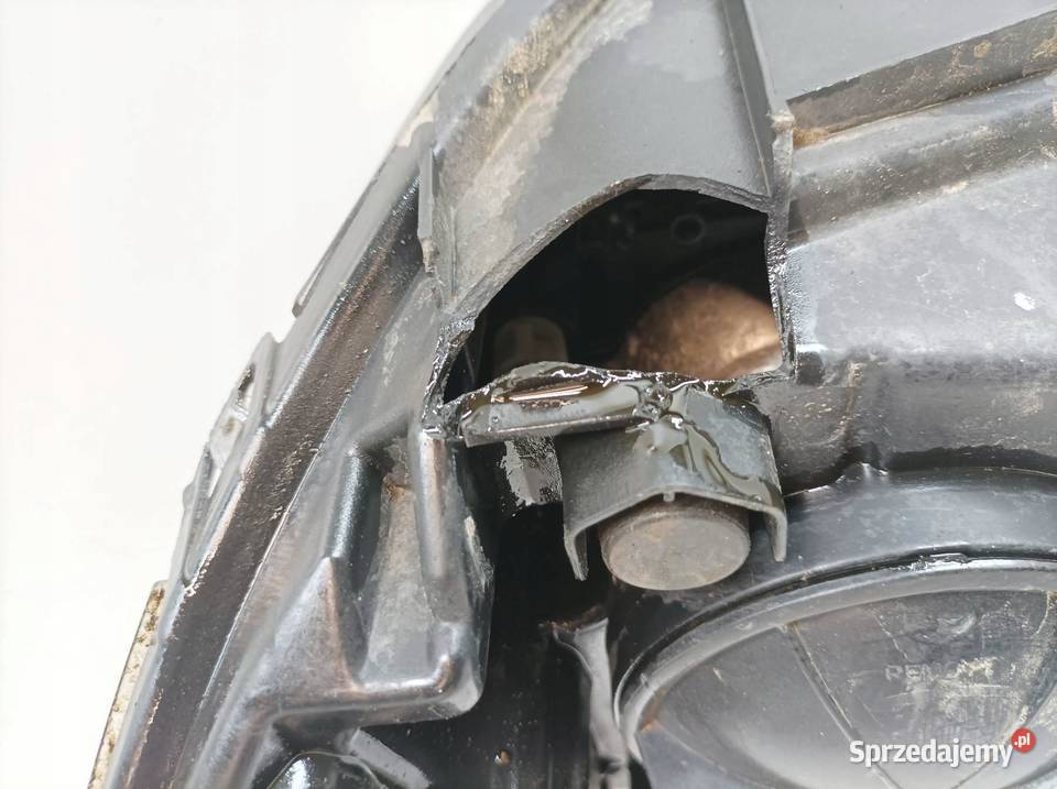 LAMPA PRZÓD LEWA USZKODZONA Dodge Charger VII osobowe sprzedam