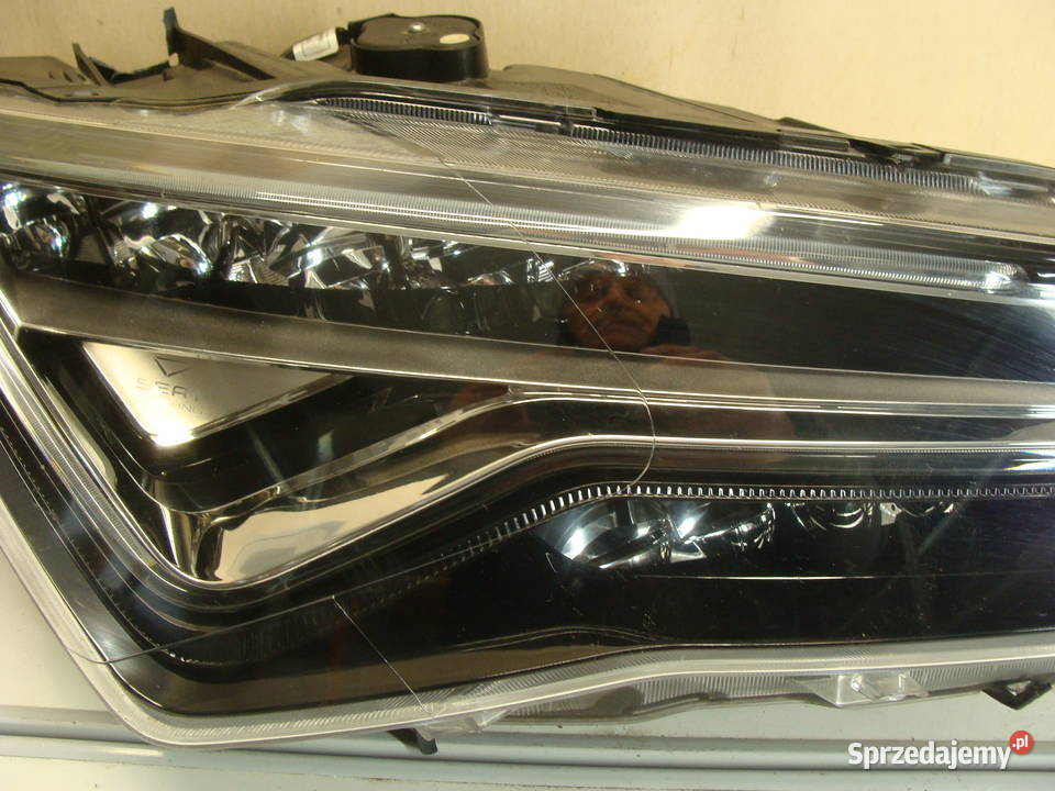 SEAT ATECA LAMPA PRZEDNIA PRAWA FULL LED Goleniów