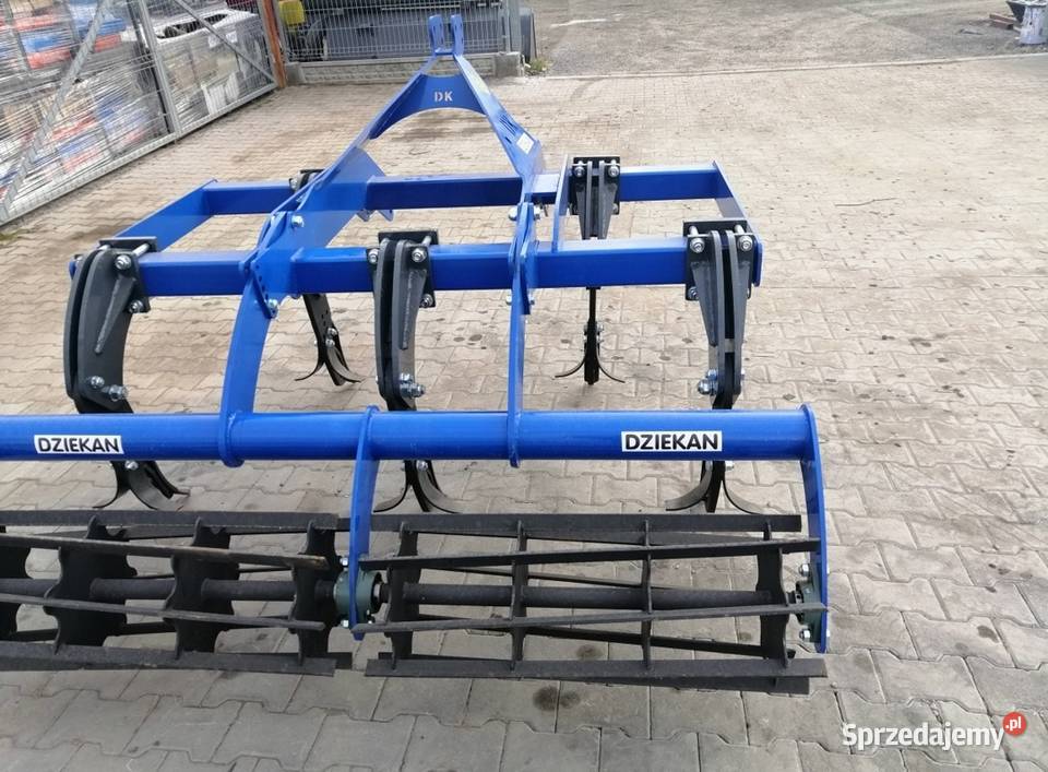 Pług dłutowy bezorkowy MPIRAT firmy DZIEKAN Łowicz