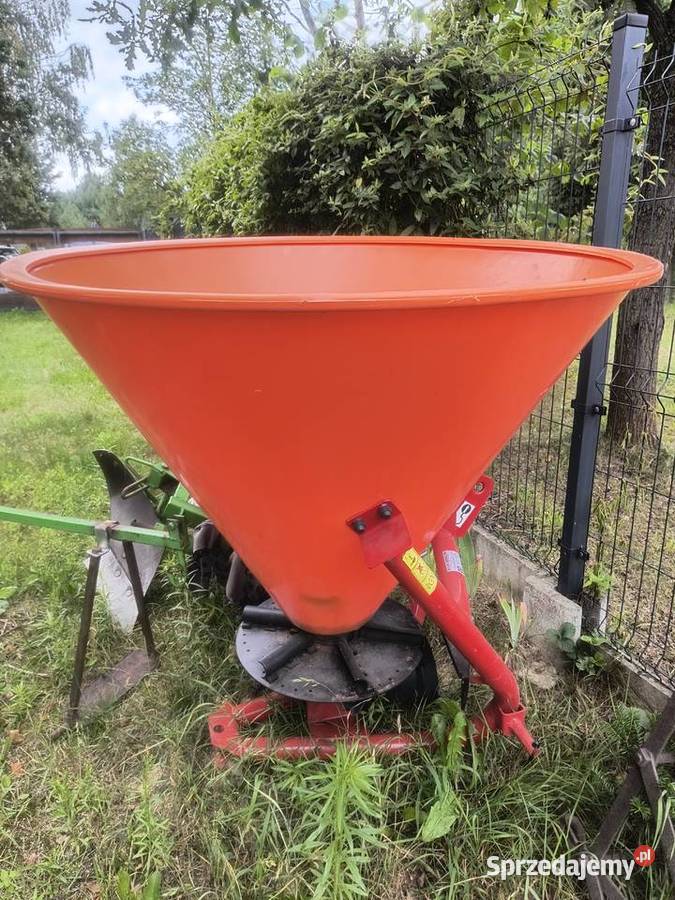 Rozsiewacz nawozów nieuszkodzony łódzkie Swoboda