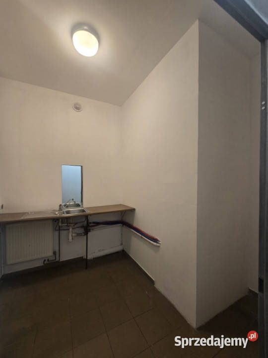 Lokal handlowo usługowy parking Przewóz 49 Kraków