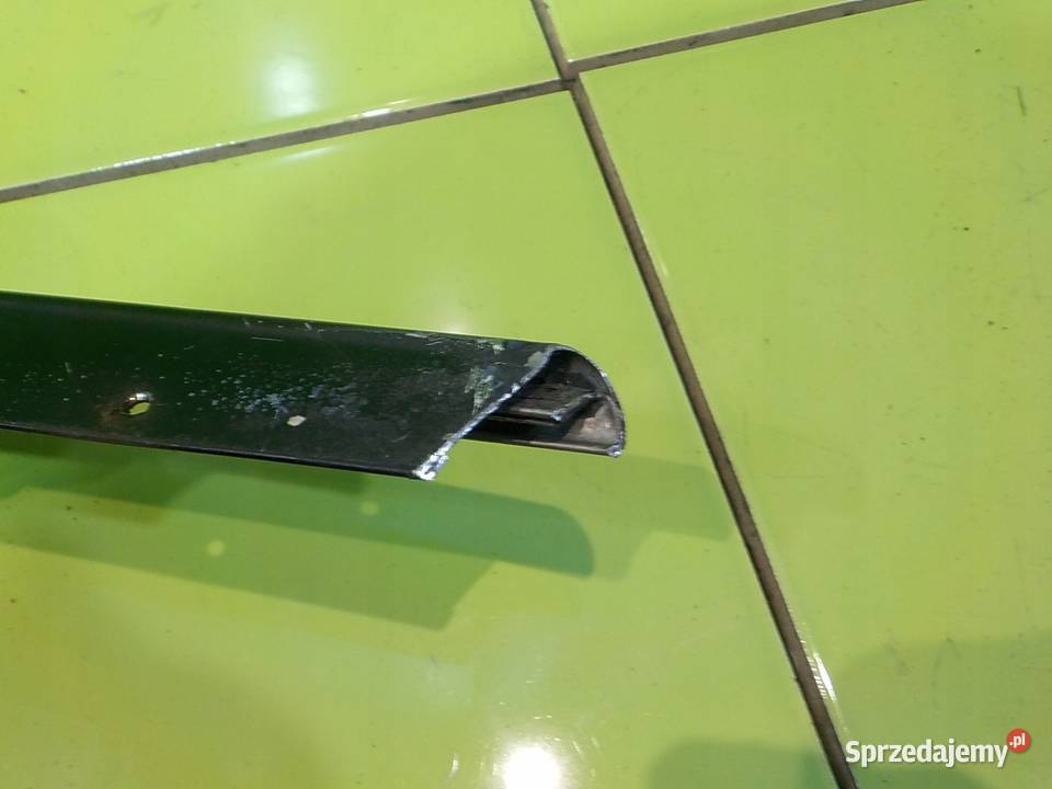 LANCIA BETA 20 B 83r COUPE 2D listwa dachu prawa mazowieckie Suków