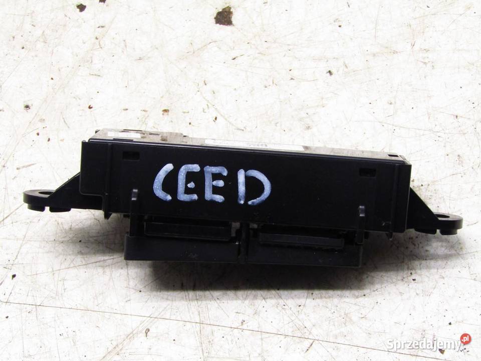 PRZEŁĄCZNIK PRZYCISK PDC KIA CEED II LIFT lubelskie