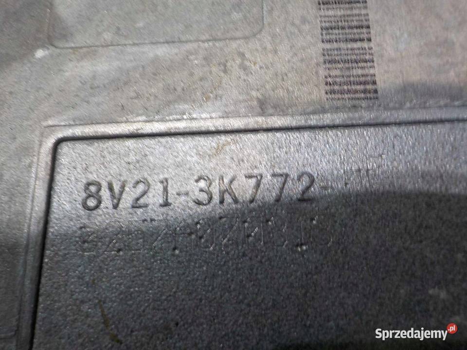 FORD B 13r stacyjka z kluczykiem 8V213K772 osobowe Suków