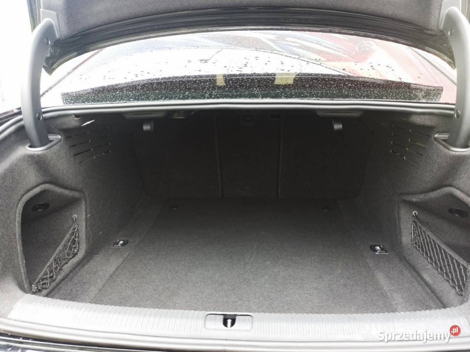 Audi A4 250 quattro bogata B9 2015 centralny zamek