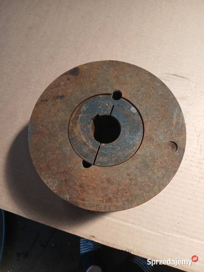 Koło pasowe 210 mm wał 40 mm na 5 pasków 17 Łódź