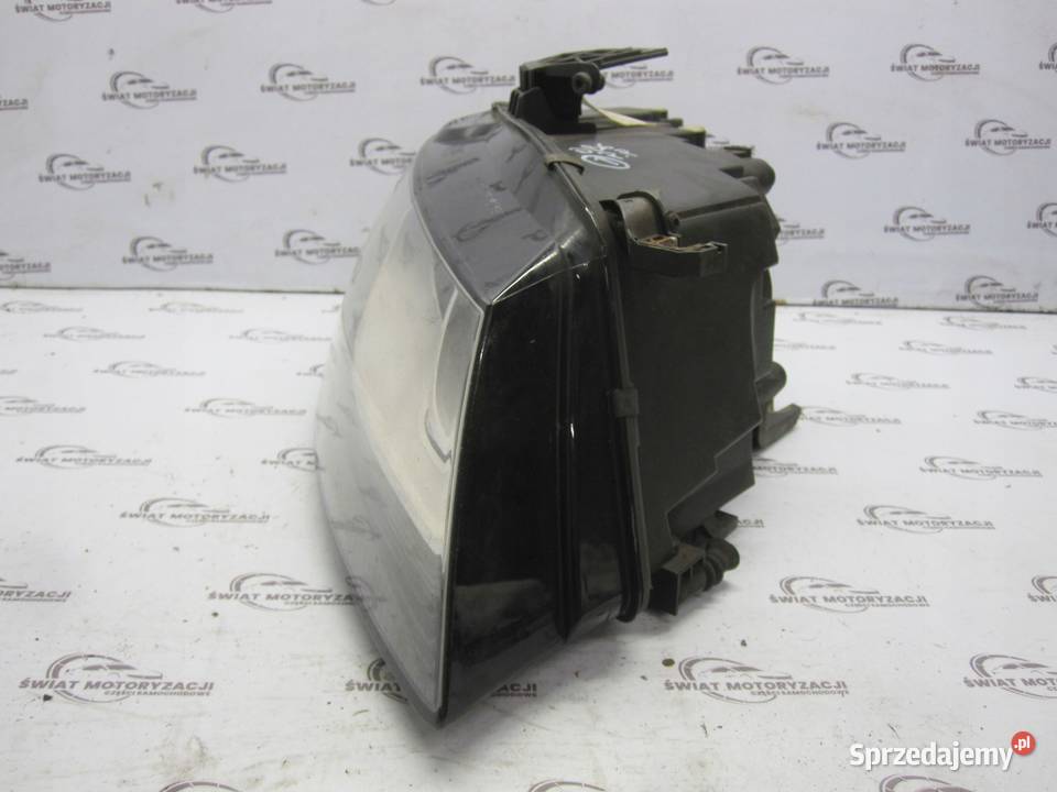 AUDI A4 B8 IV 08r lampa prawa przód 8K0941004A Lampy przednie Kielce sprzedam