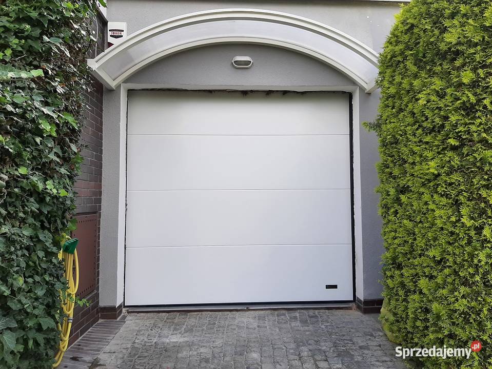 Drzwi garażowe panelowe Brama segmentowa Krótkie Ogrodzenia i bramy Gorzów Wielkopolski