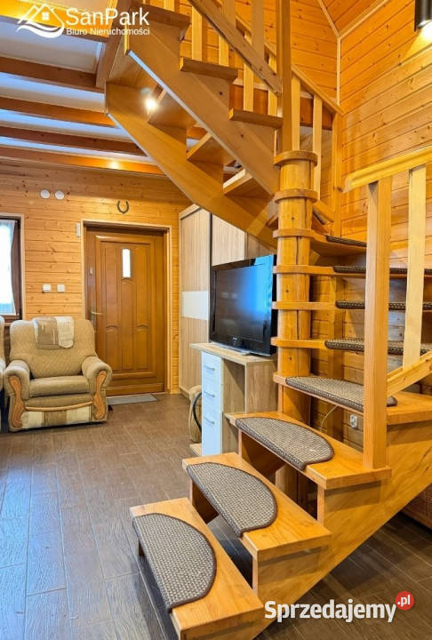 Dom z widokiem na góry Bystre gm Baligród