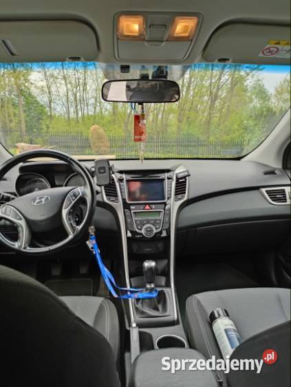 Hyundai i30 16CRDI bogate wyposażenie kamera isofix Dębica