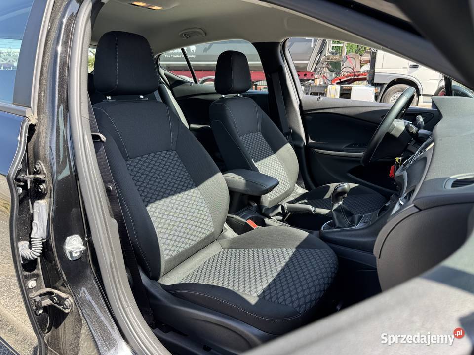 Opel Astra 12 BENZYNA Klimatyzacja Nawigacja radio Konin