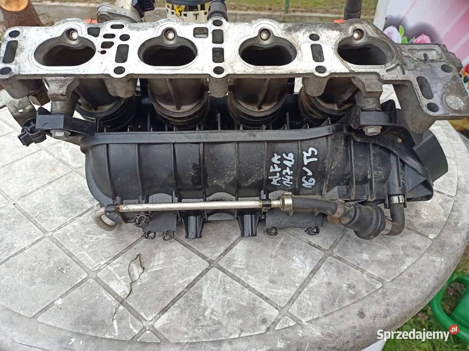 kolektor ssący z listwą i wtryskami alfa Romeo Szczecin sprzedam
