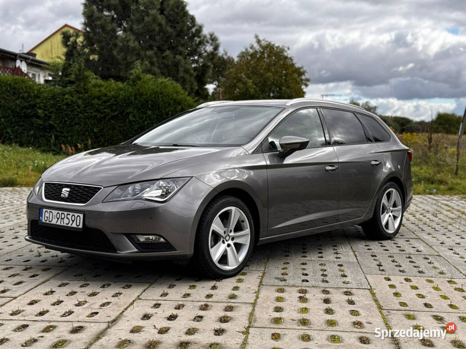 Seat Leon Seat Leon ST 16TDI DSG III 2012 lakier metallic pomorskie