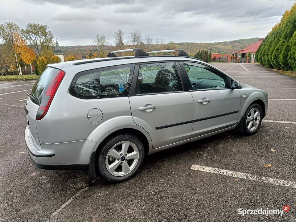 Ford Focus MK2 16 benzyna 115 Focus