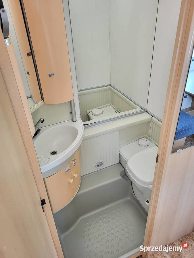 Przyczepa kempingowa Burstner z dokumentami