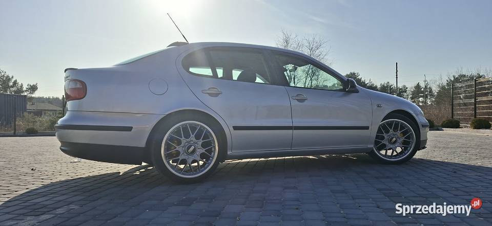 Seat Toledo 2 16 Benzyna 2002r srebrny Ozorków