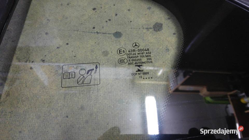 Szyba mała drzwi lewy tył mercedes W17613 Łask sprzedam