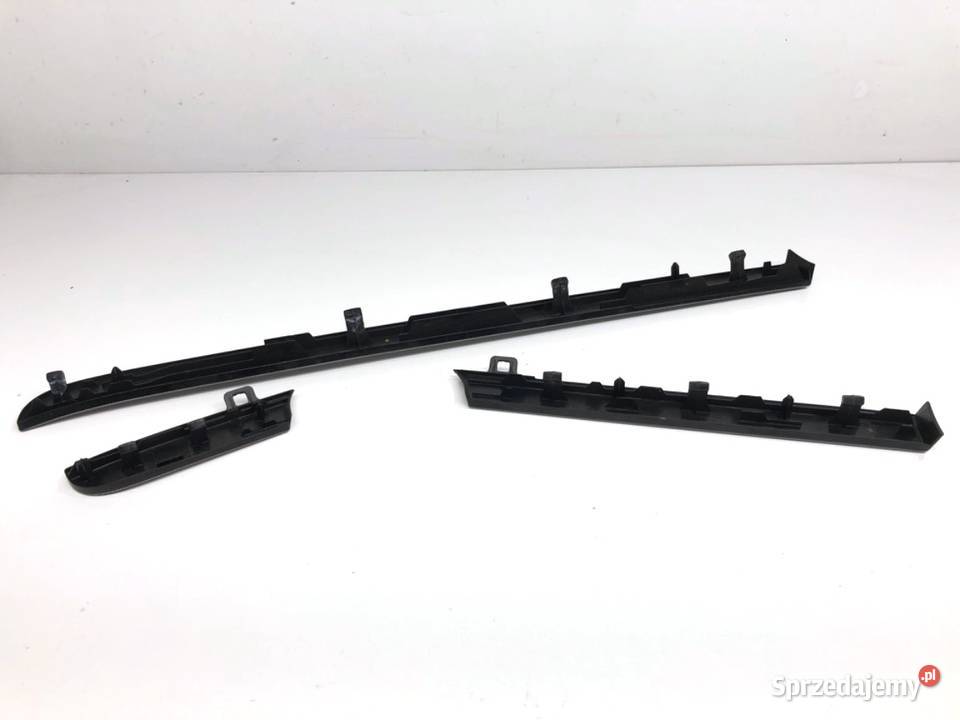 LISTWY DEKOR VW TOURAN 1T1858418B Minivan 0310 Listwy