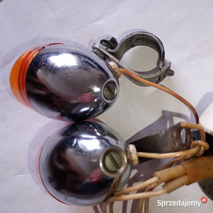 stare kierunkowskazy chyba pierwszego harleya Wrocław