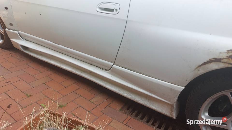 Progi nissan skyline r33 gtr Bolszewo
