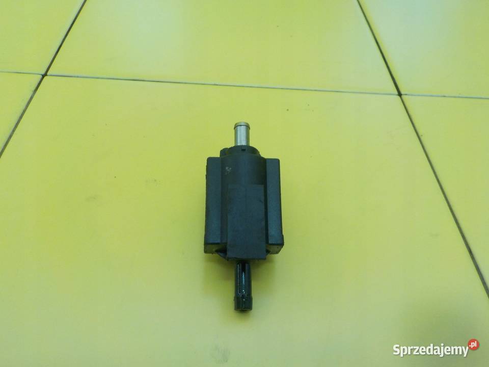 MERCEDES W204 18 CGI 11r 156 271820 zawor