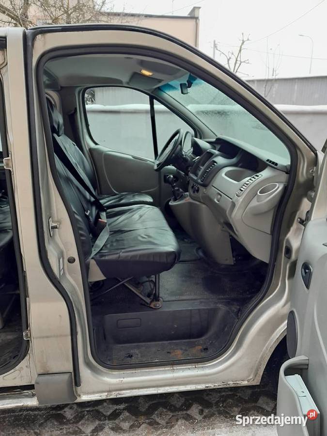 Renault Trafic 6cio osobowy long Rok produkcji 2012 Włocławek