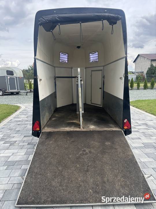 Przyczepa do przewozu 2 koni zwierząt dmc 1300 Mokra