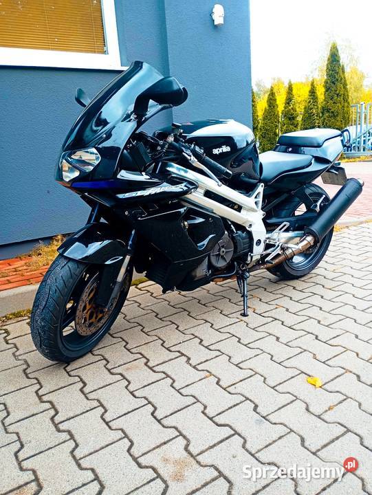 Aprilia SL 1000 Rok produkcji 2001 wielkopolskie Poznań