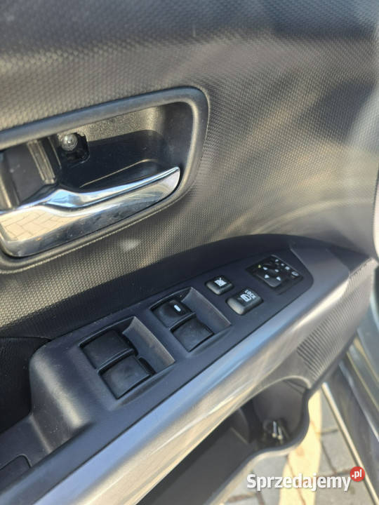 Citroen CCrosser 22hdi Skóry7 OsoboweNaviNapęd