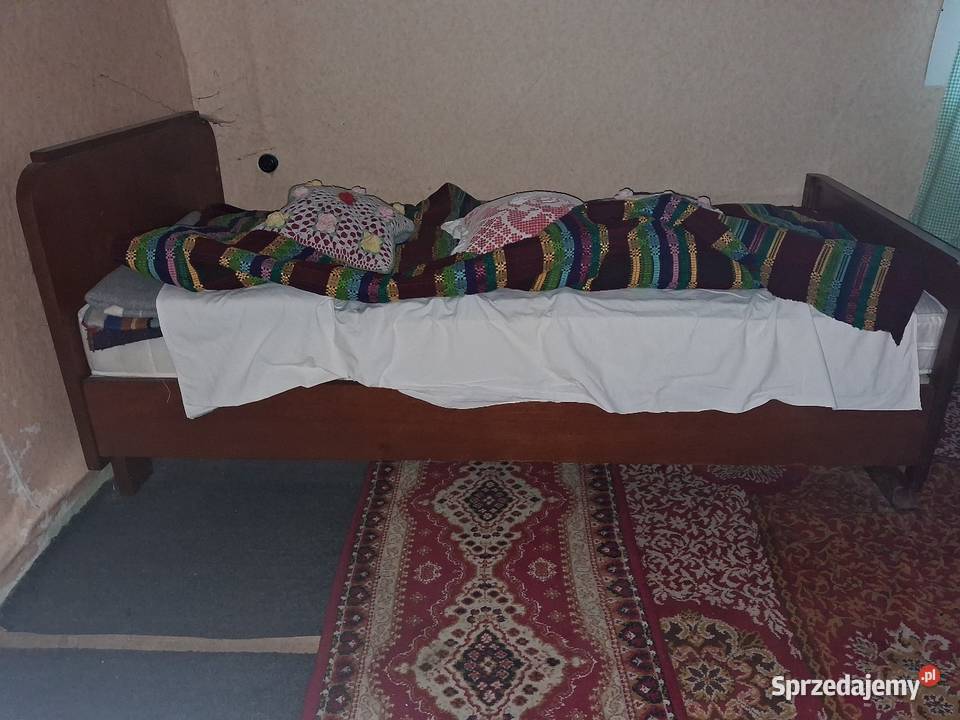 Łóżko porządne stare drewniane Krupniki