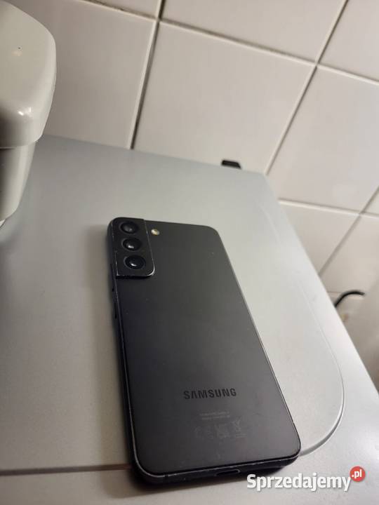 Samsung S22 8128GB 61 120Hz 50Mpix Czarny