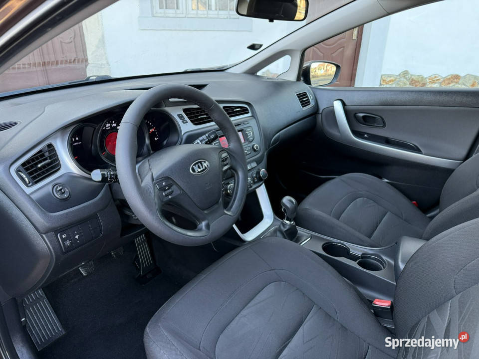 Kia Ceed 14 MPI 100 154 Serwis ASO Bezwypadkowy ABS sprzedam