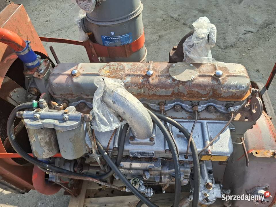 Kombajn zbożowy Bizon silnik SW 400 Leyland stan Bizon Targoszyn sprzedam