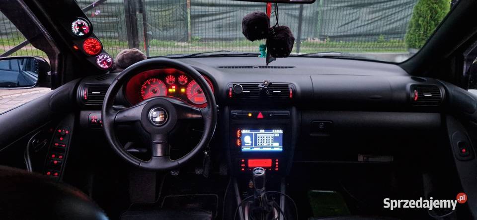 Seat Leon 18T PBLPG nieuszkodzony Leon Motoryzacja Rzeszów