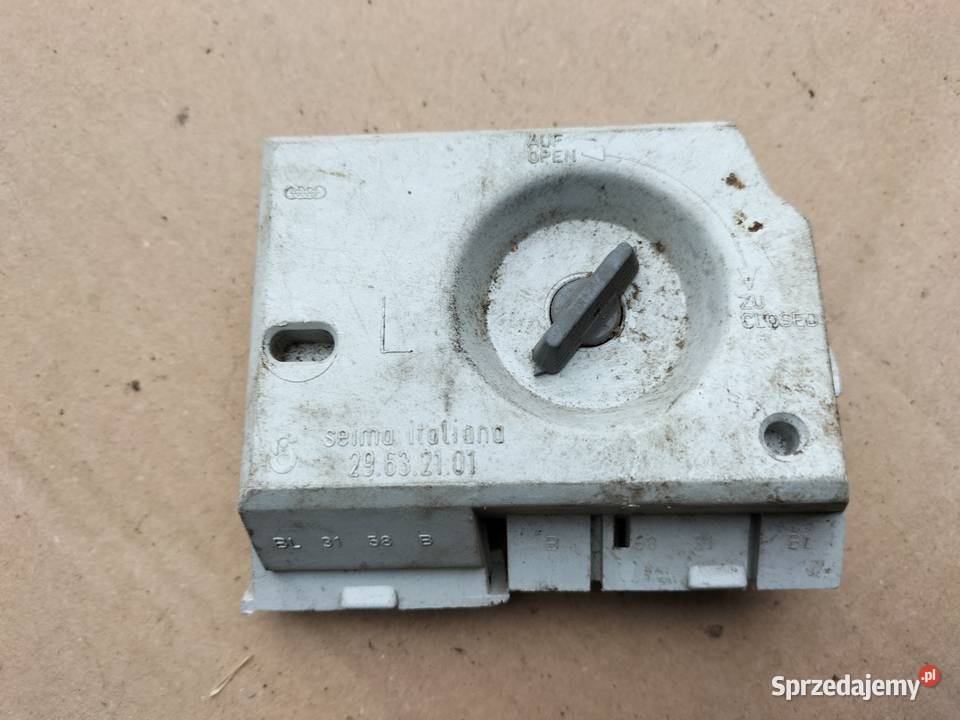 AUDI 80 B3 B4 80B3 80B4 WKŁAD LAMPY TYŁ LEWY Kamień-Kolonia sprzedam
