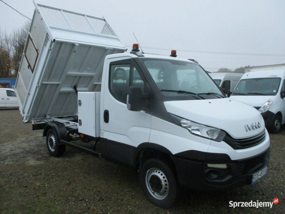 Iveco Daily 35S12 23 HPI 120 wywrotka hak 35t tempomat Dębica
