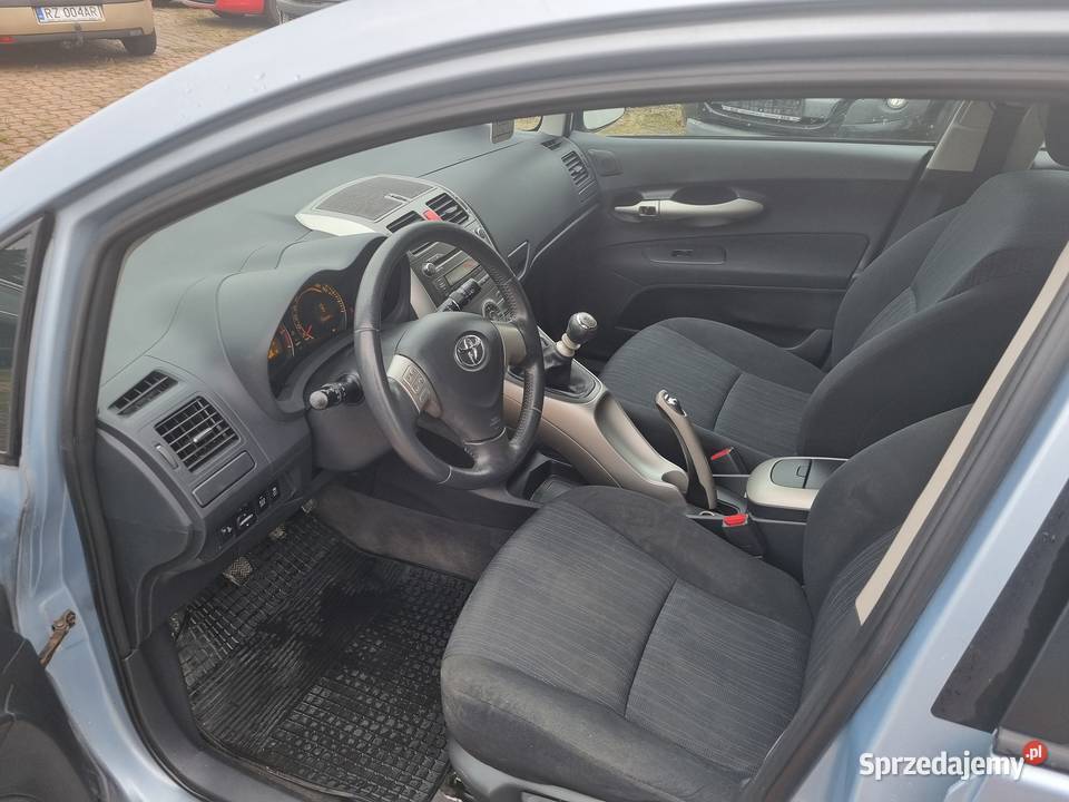 Toyota Auris 2009r 13 VVTI B 148 zadbany Hatchback Rzeszów