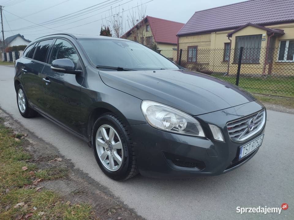 Volvo V60 T3 16 Benzyna Automat 115 przebiegu Starachowice