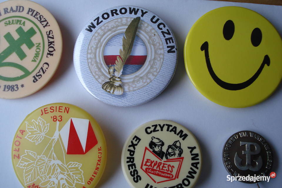 Przypinki plastikowez okresu PRL 6 różne