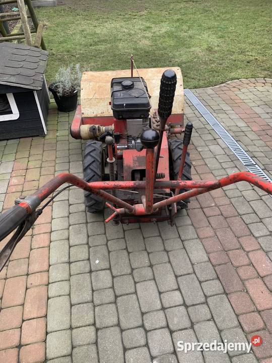 Szczotka zamiatarka Odsniezarka ciagnik dzik Gdańsk