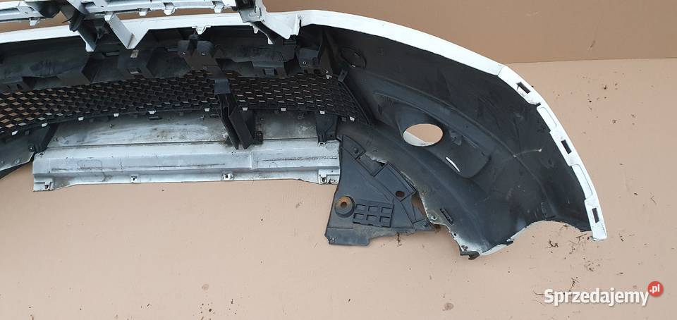 DACIA SANDERO II ZDERZAK PRZÓD PRZEDNI Trzciel
