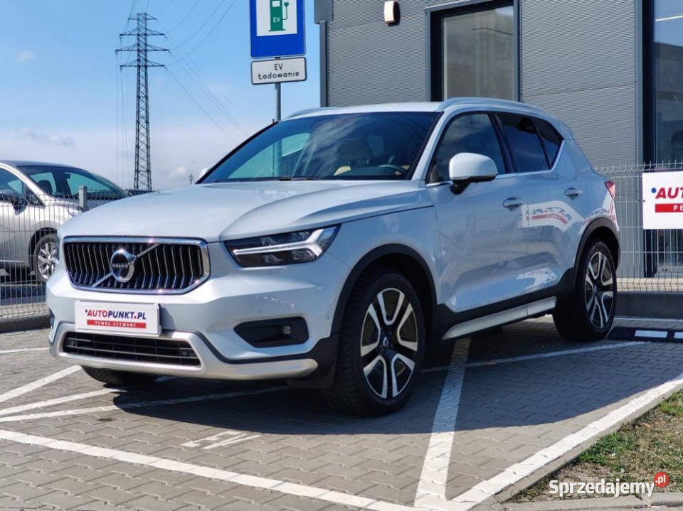 Volvo XC40 2021r FV23 kamera 360 bezwypadkowy