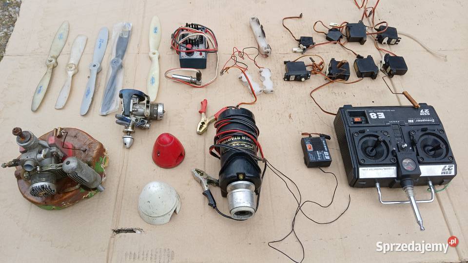 Nadajnik i odbiornik dwa silniki modelarskie