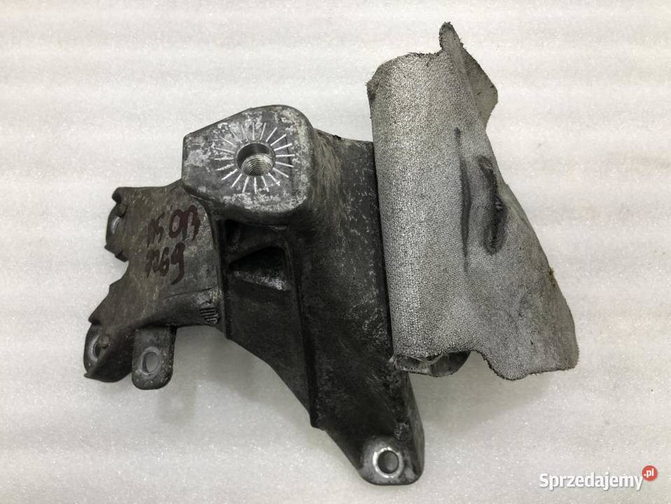 ŁAPA PODPORA SILNIKA AUDI A5 8T 20TDI osobowe sprzedam